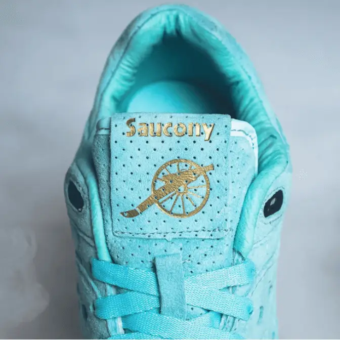 Politics saucony outlet