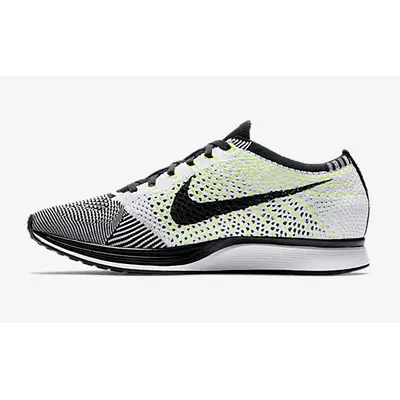 Nike flyknit hot sale racer volt black