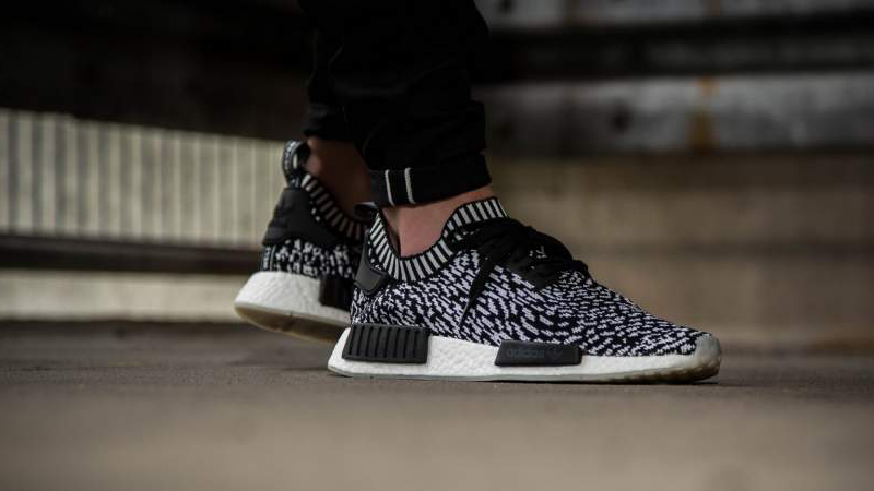 adidas nmd xr1 zebra on feet
