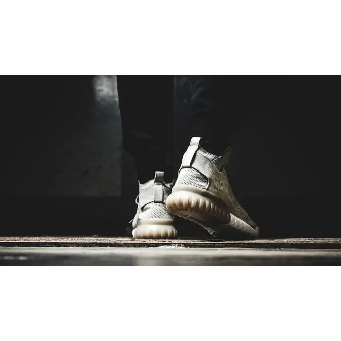 Adidas tubular 2025 x sesame