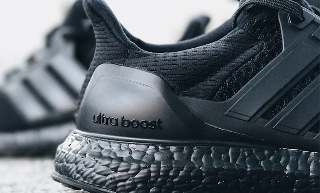 adidas ultra boost all black