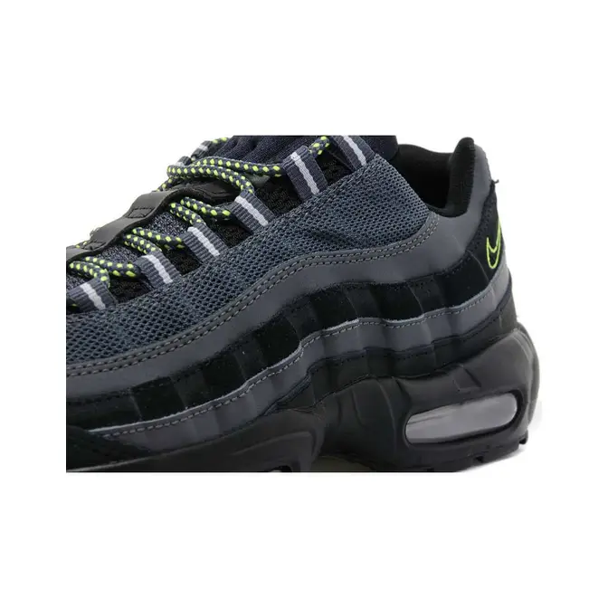 Nike air max sale 95 core black volt