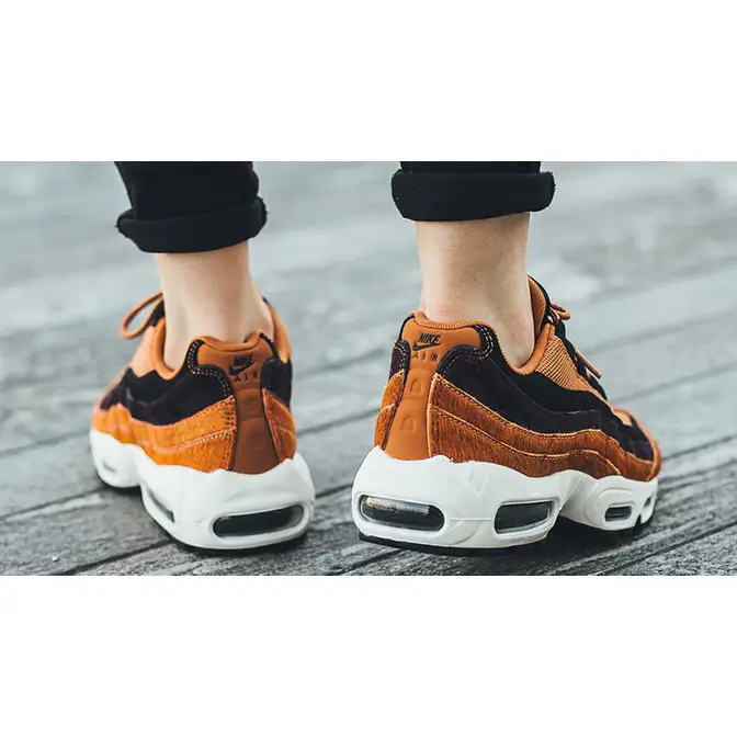 Nike women's air max 95 se 'jdi' trainer hotsell black / orange