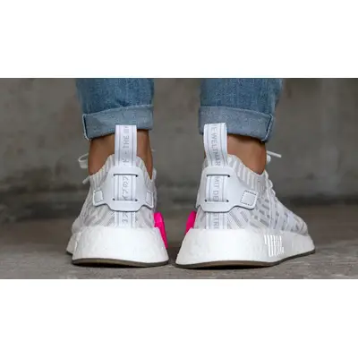 Nmd r2 primeknit japan pink best sale