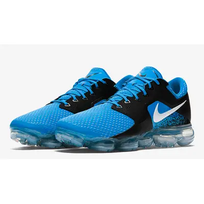 Electric blue vapormax hotsell