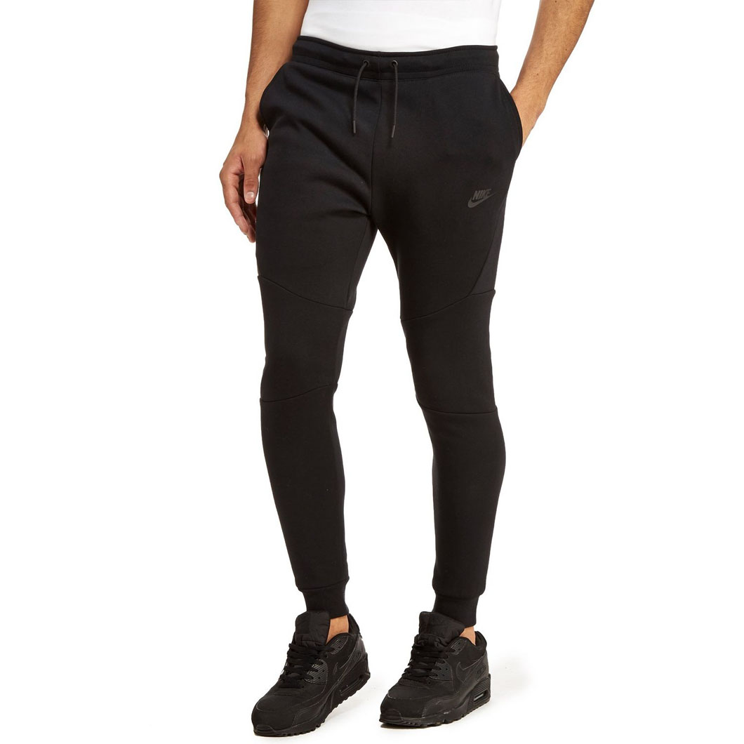 outfits to wear with vapormax plus