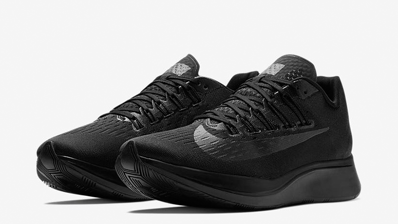 nike zoom fly 3 all black