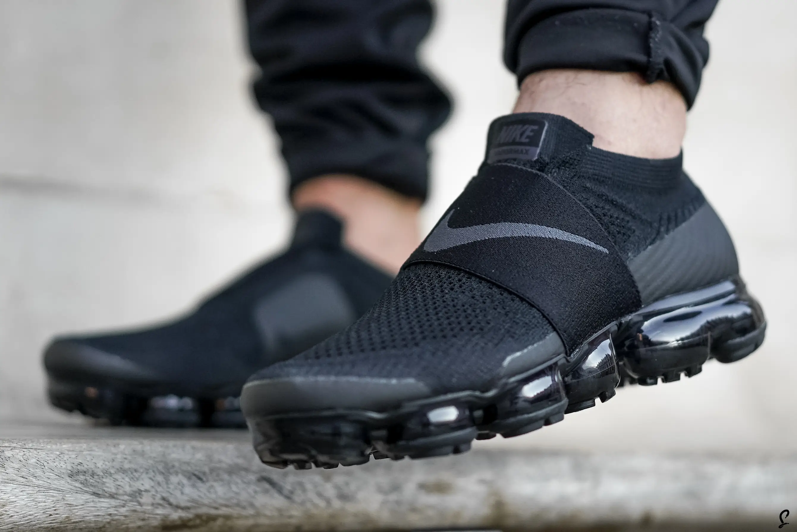 Closer Look At The Nike Air VaporMax Moc Triple Black | The Sole Supplier
