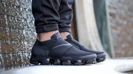Closer Look At The Nike Air VaporMax Moc Triple Black Closer Look At The Nike Air VaporMax Moc Triple Black