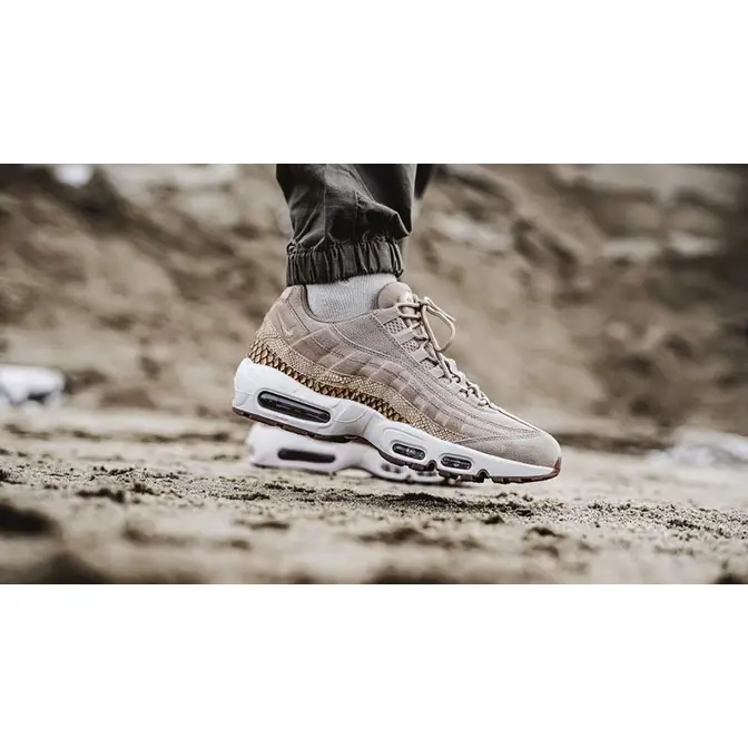 Nike air max 95 premium se tan best sale