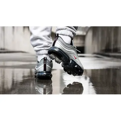 Silver deals vapormax 97