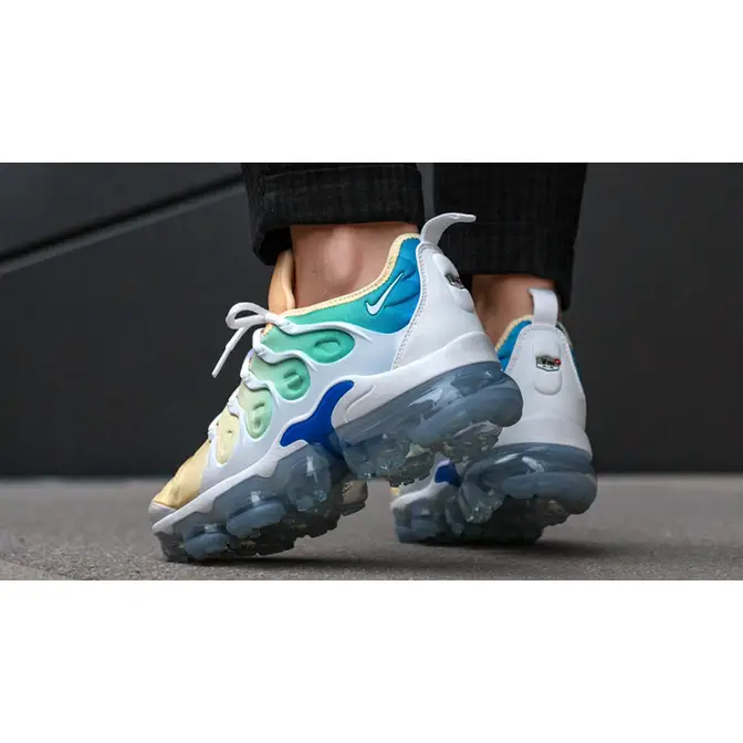nike vapormax plus light menta