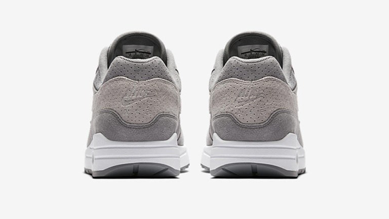 nike air max 1 trainers in perforated suede