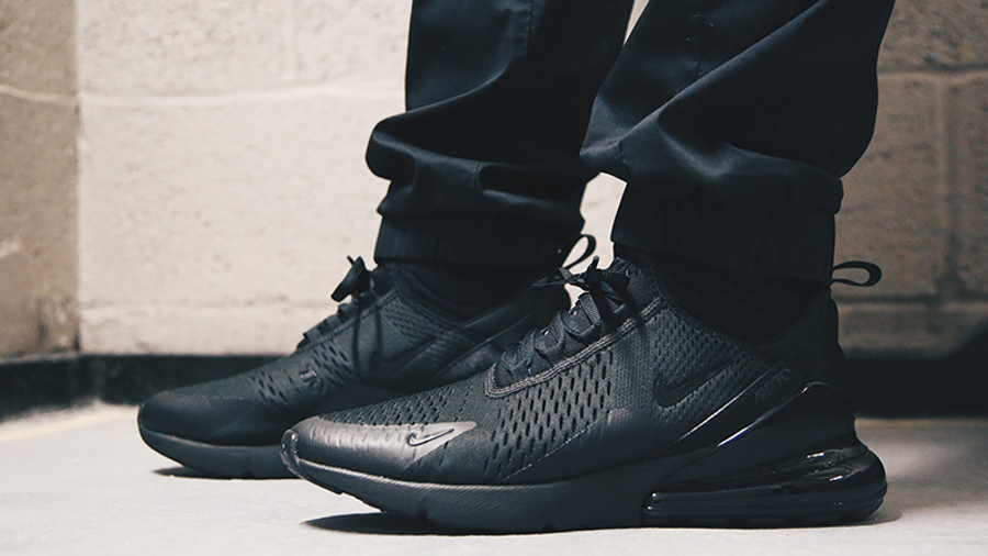 all black air max 270