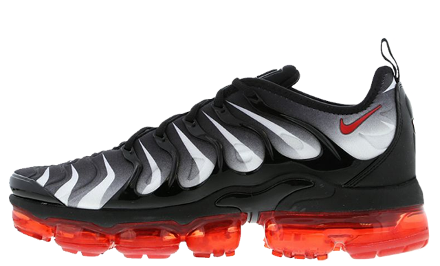 black and red air vapormax