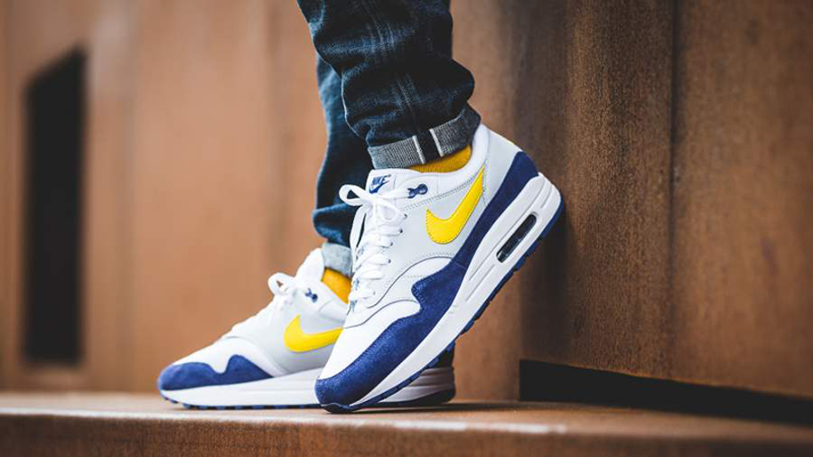 nike air max yellow and blue