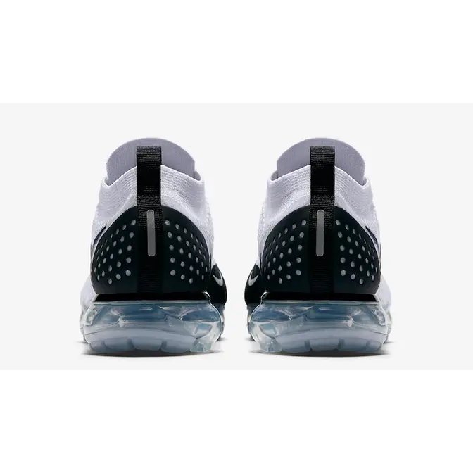 Vapormax flyknit 2 hot sale white and black