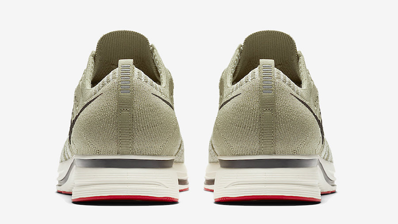 nike flyknit trainer qs - medium olive