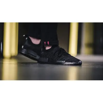 Nmd r1 primeknit hot sale stlt triple black