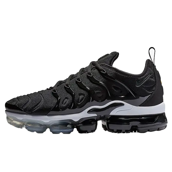 Nike air vapormax plus cheap triple black for sale