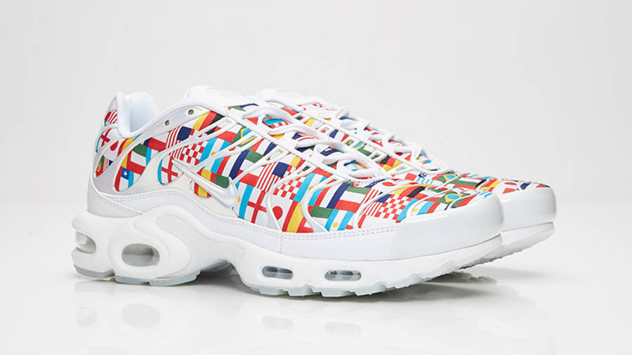 nike air max plus flags