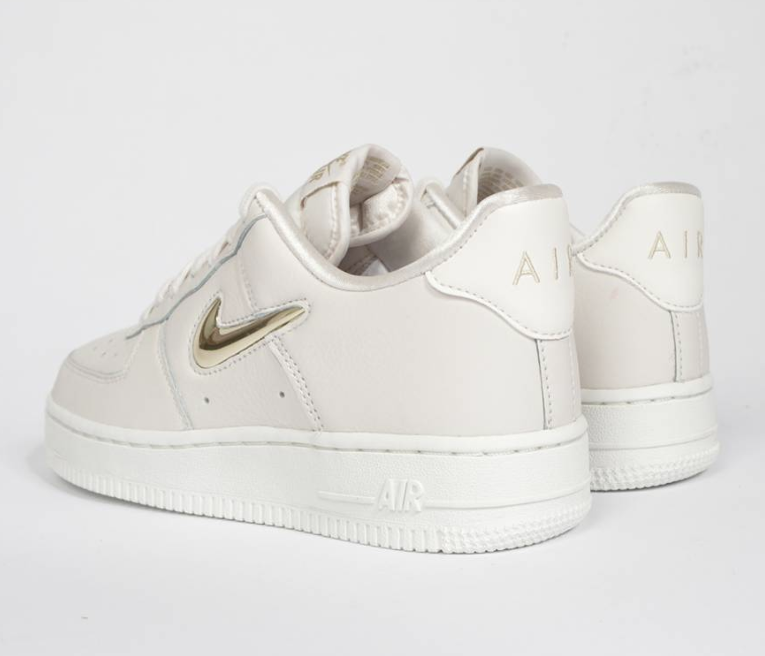 "Phantom" And "Neutral Olive" Are Nike's Newest Air Force 1 Premium LX Colourways