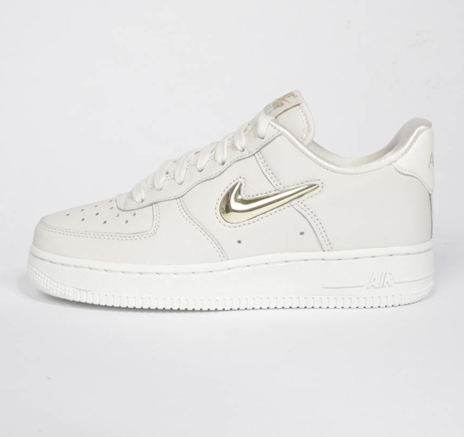 "Phantom" And "Neutral Olive" Are Nike's Newest Air Force 1 Premium LX Colourways