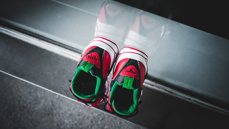 la mjc x mizuno wave rider 1