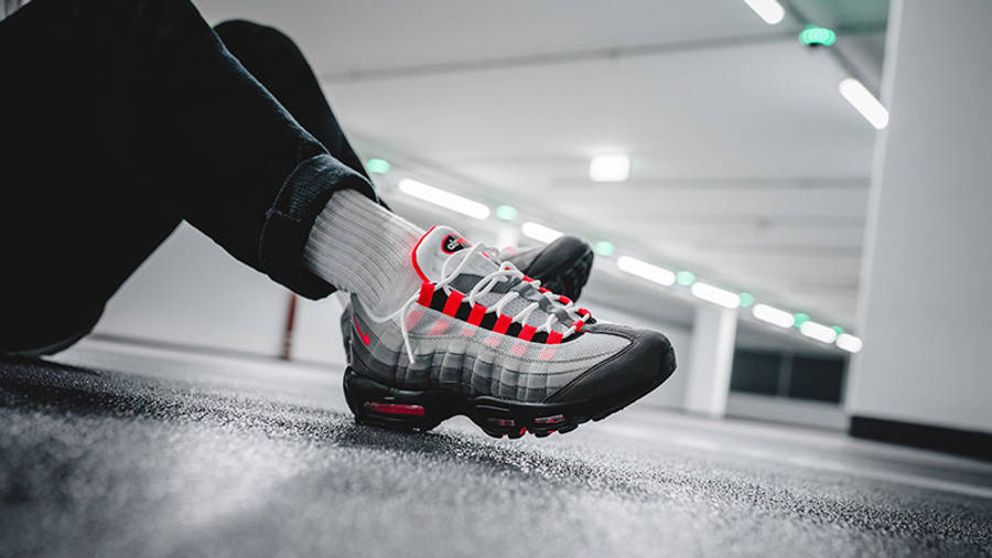 nike air max solar red 95