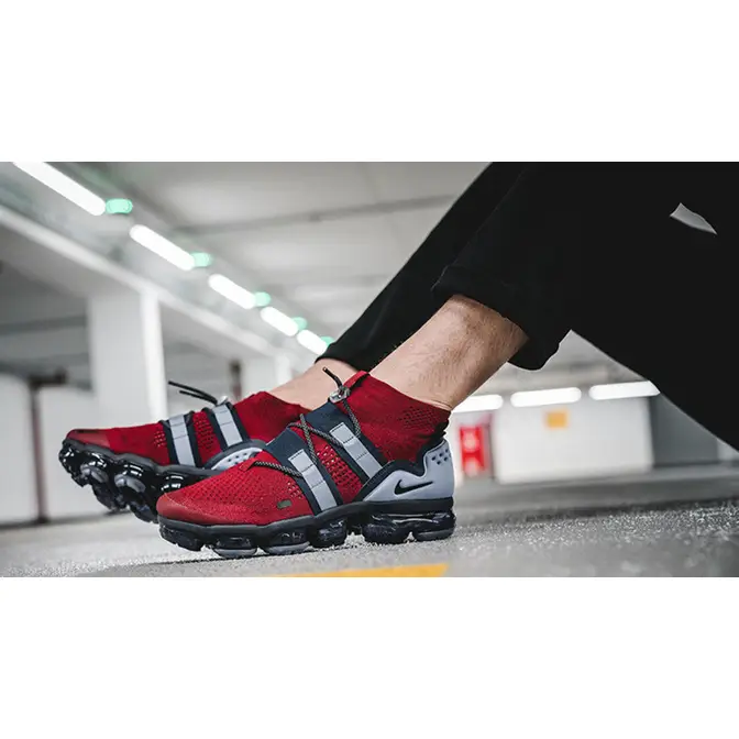 Vapormax flyknit sale utility red