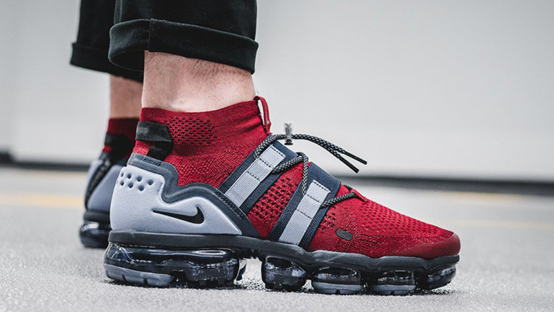 nike vapormax utility red laces