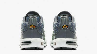 nike tn air max plus grey volt
