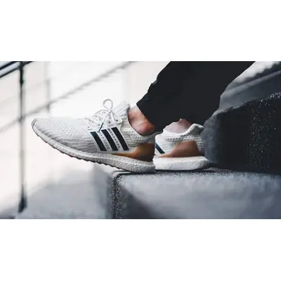 Ultra boost show outlet your stripes cloud white