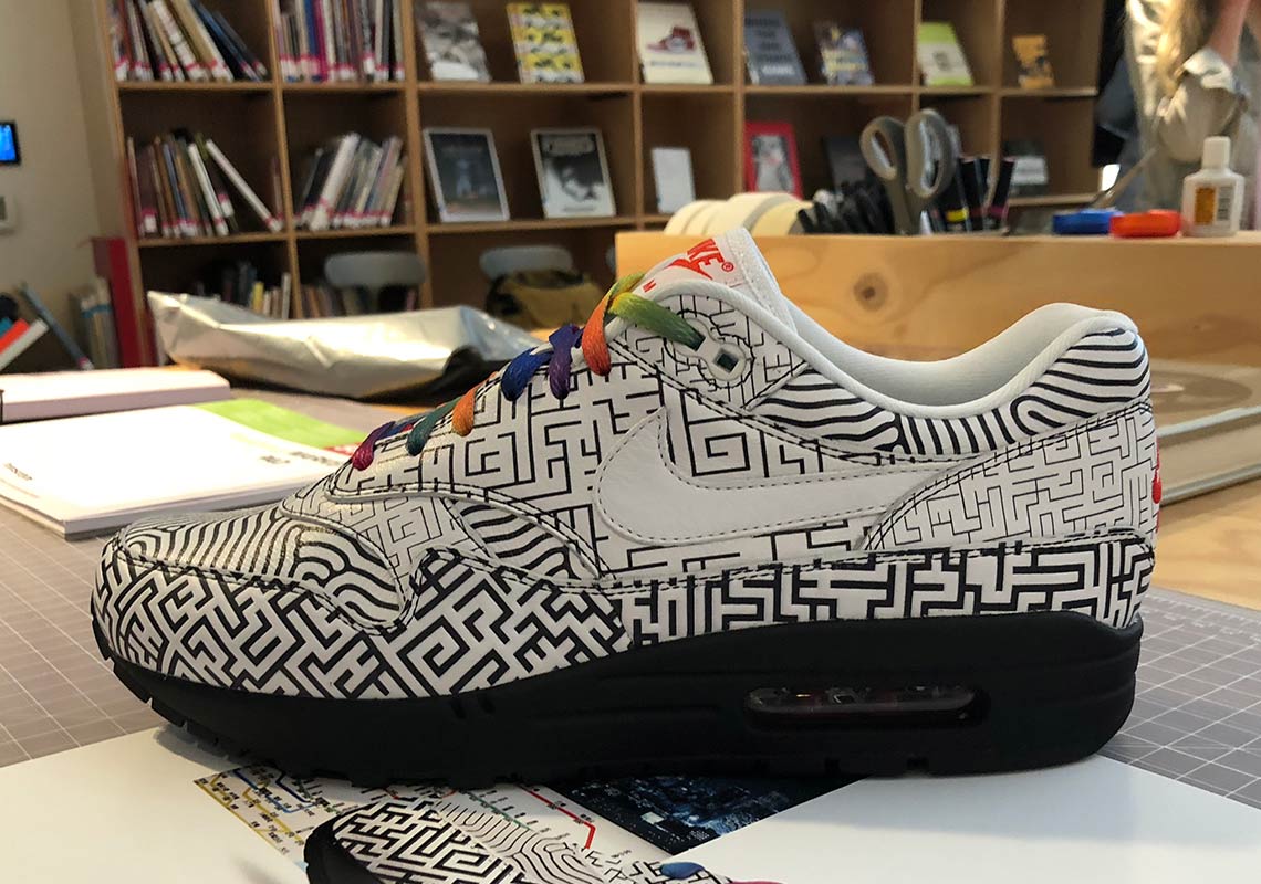 Nike: On Air Sneaker Designs