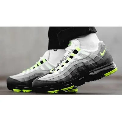 Air max 95 neon sales vapormax