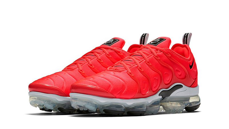 nike vapormax plus white and red