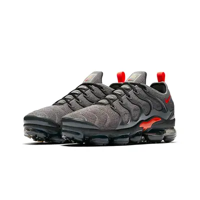 Nike air vapormax hot sale plus mens price