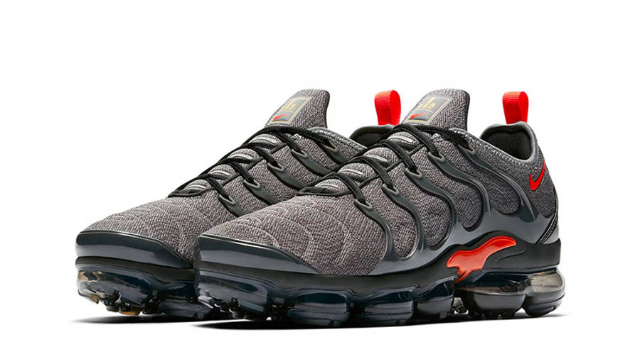 nike vapormax plus colours