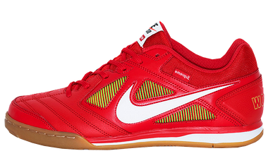 Supreme x Nike SB Gato Red