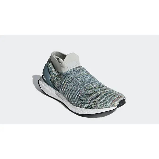 Ultra boost store laceless ash silver