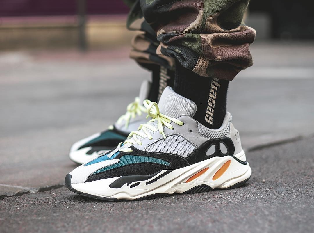 yeezy 700 wave runner stock numbers