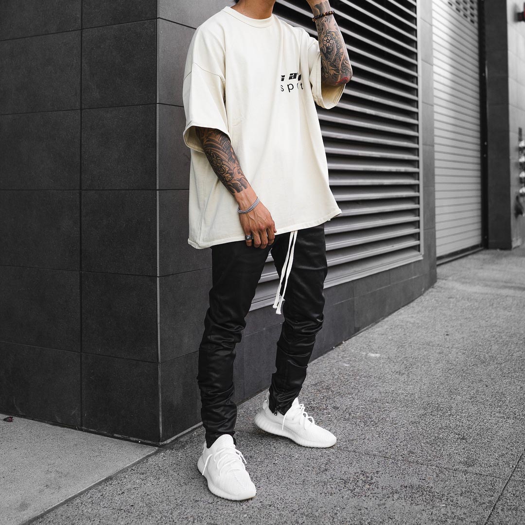 yeezy lundmark outfit