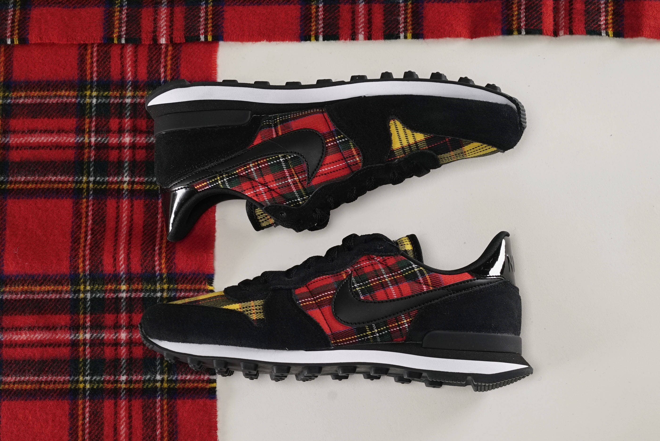 tartan tns nike