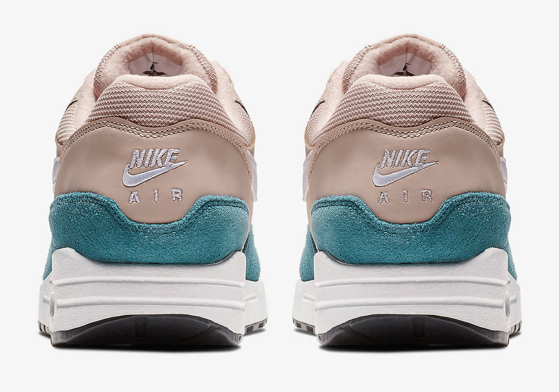 Nike's Air Max 1 Is Wavy In Atomic Teal