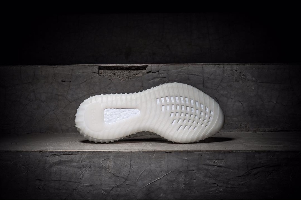 how to whiten yeezy sole