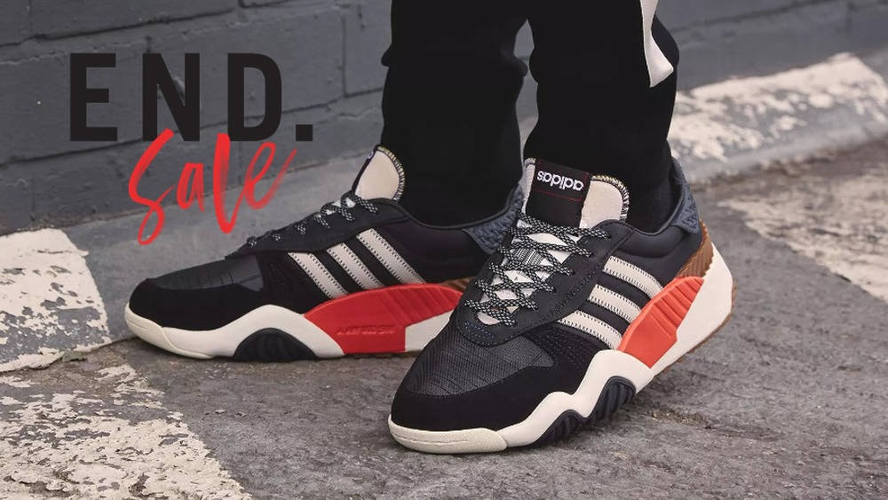 adidas-aw-turnout-trainer-core-black-chalk-orange-on-feet-AQ1237-2 (2)