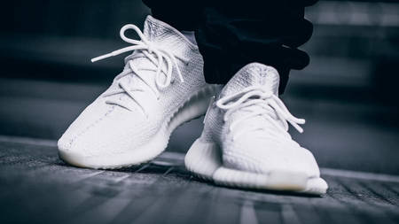 YEEZY Supply Are Giving You Early Access To Cop The YEEZY 350 V2 White YEEZY Supply Are Giving You Early Access To Cop The YEEZY 350 V2 White