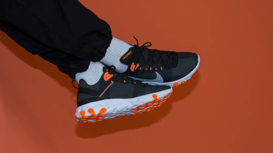 nike react element 55 orange and black