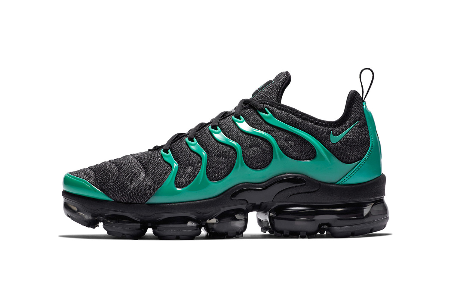 vapormax green tick