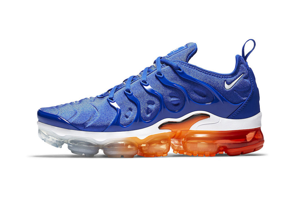 Royal hotsell vapormax plus